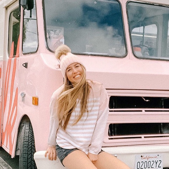 Meet your Posher, Nancy - Picture 1 of 2